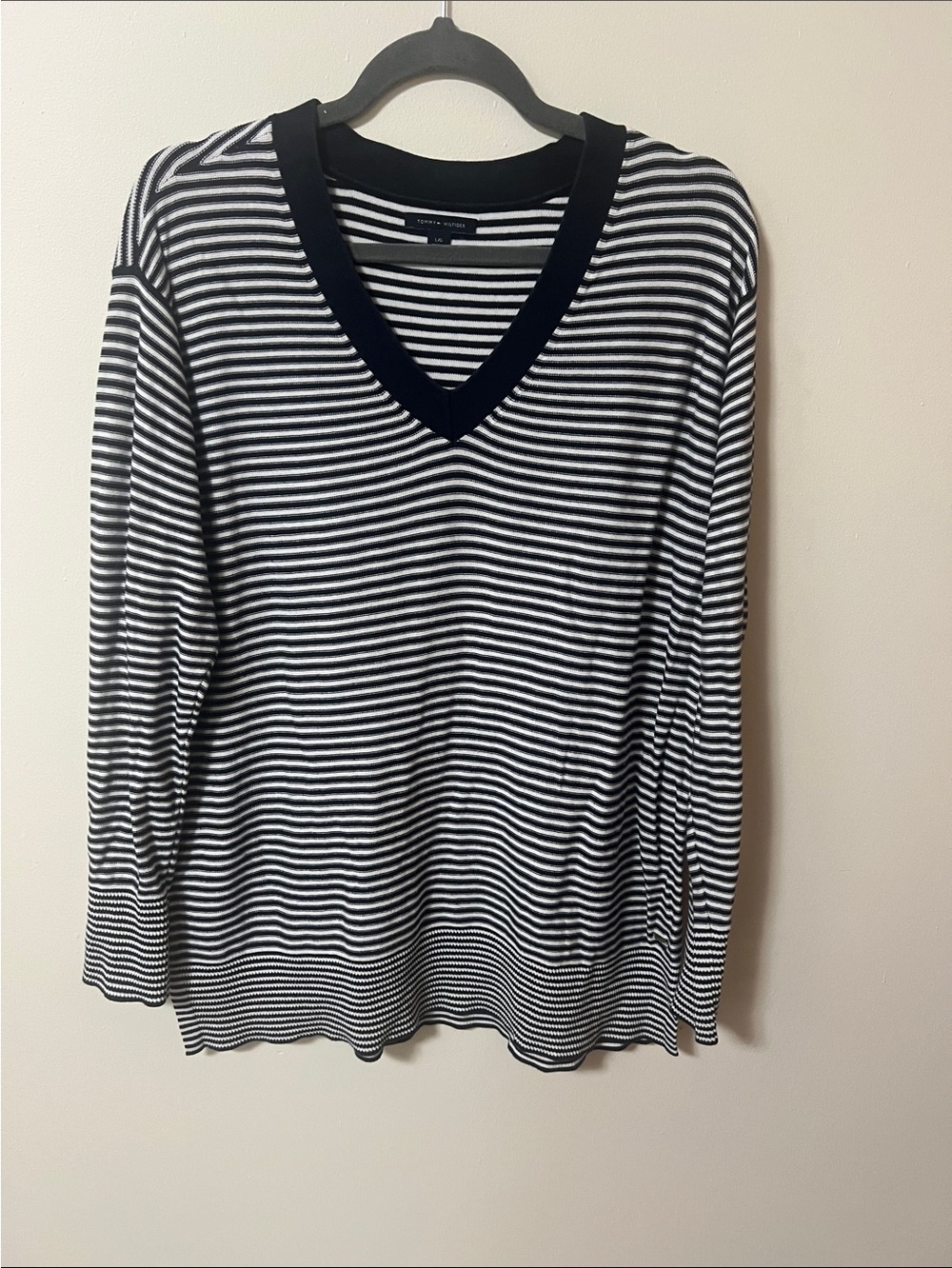 Tommy Hilfiger Navy and White Striped V-Neck Sweater L